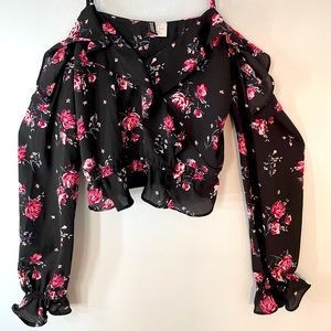 H&M black long sleeve crop top